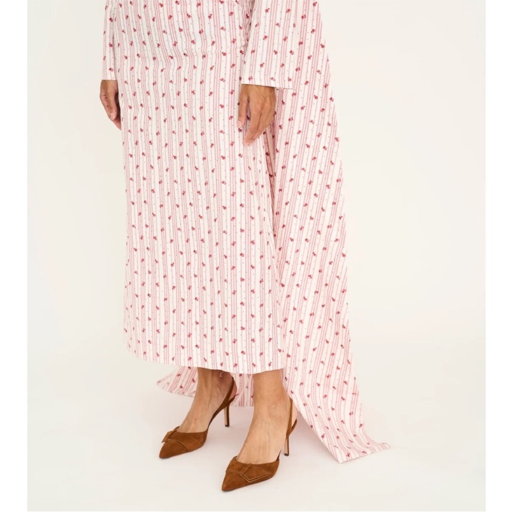 Byrdie Golf Social Wear Square-Neck Long Sleeve Pink Dress with removable cape - Picture 6 of 9
